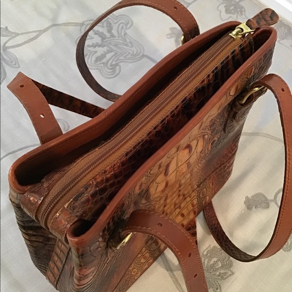 Beautiful Brahmin Croc Embossed Leather Bag - Picture 10 of 11